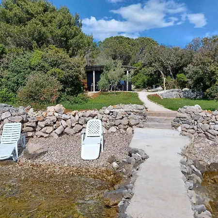 Campsite Kucica S Molom Veli Iz